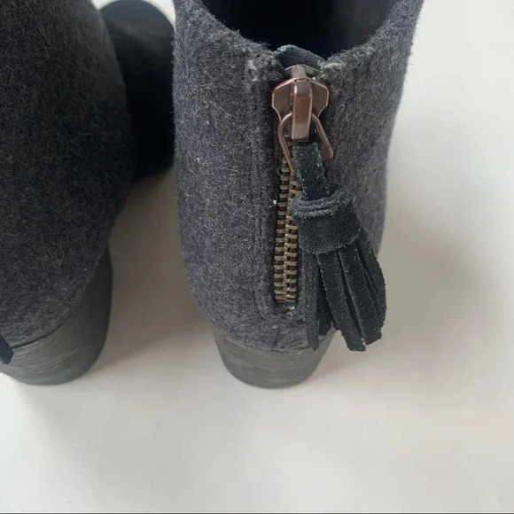 Toms Lacy Ankle Bootie Black and Grey Tassle Zipper Size 6.5 - Picture 8 of 13